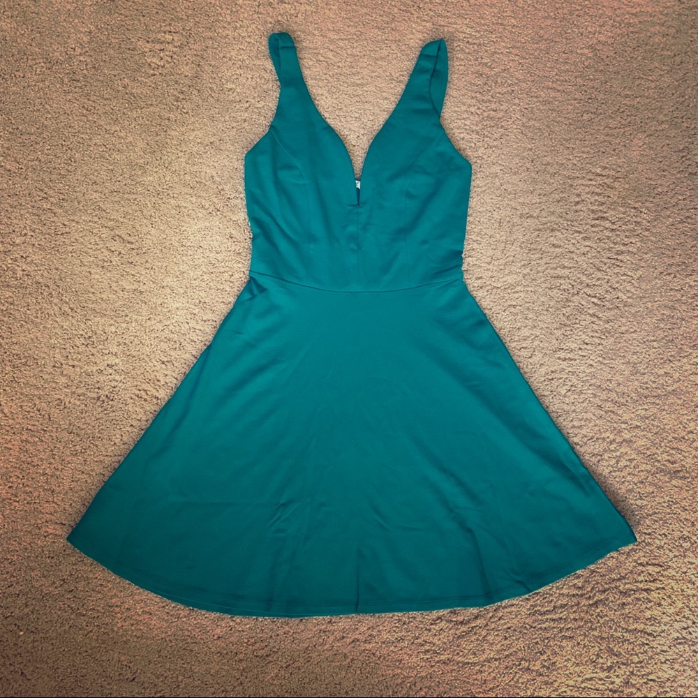 NWT Emerald Green Charlotte Russe Semiformal Dress
